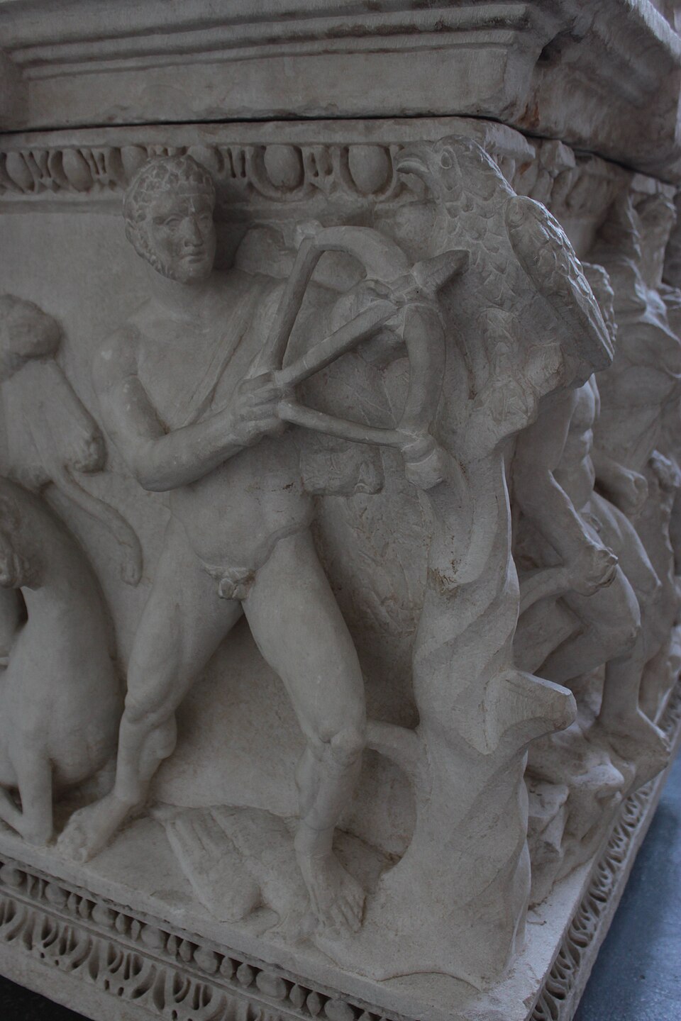 Heracles Sarcophagus, Kayseri Archaeological Museum, Turkey CC BY-SA 3.0 Sargon2